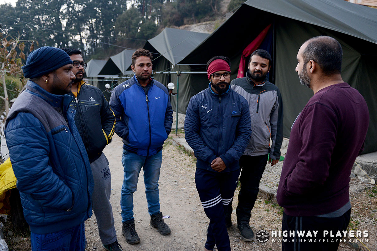 Highway Players discussing something before start the trek to Naina Peak